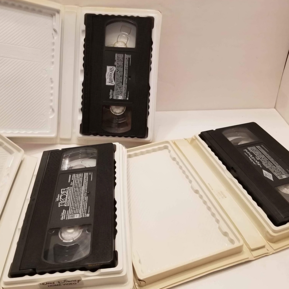 Disney VHS Movie Collection - Picture 6 of 6